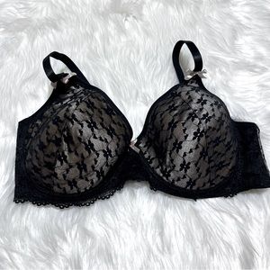 Chiara Vicci cream/black lace bra size 42 D